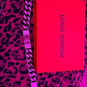 Louis Vuitton Silver Chain with Red Box